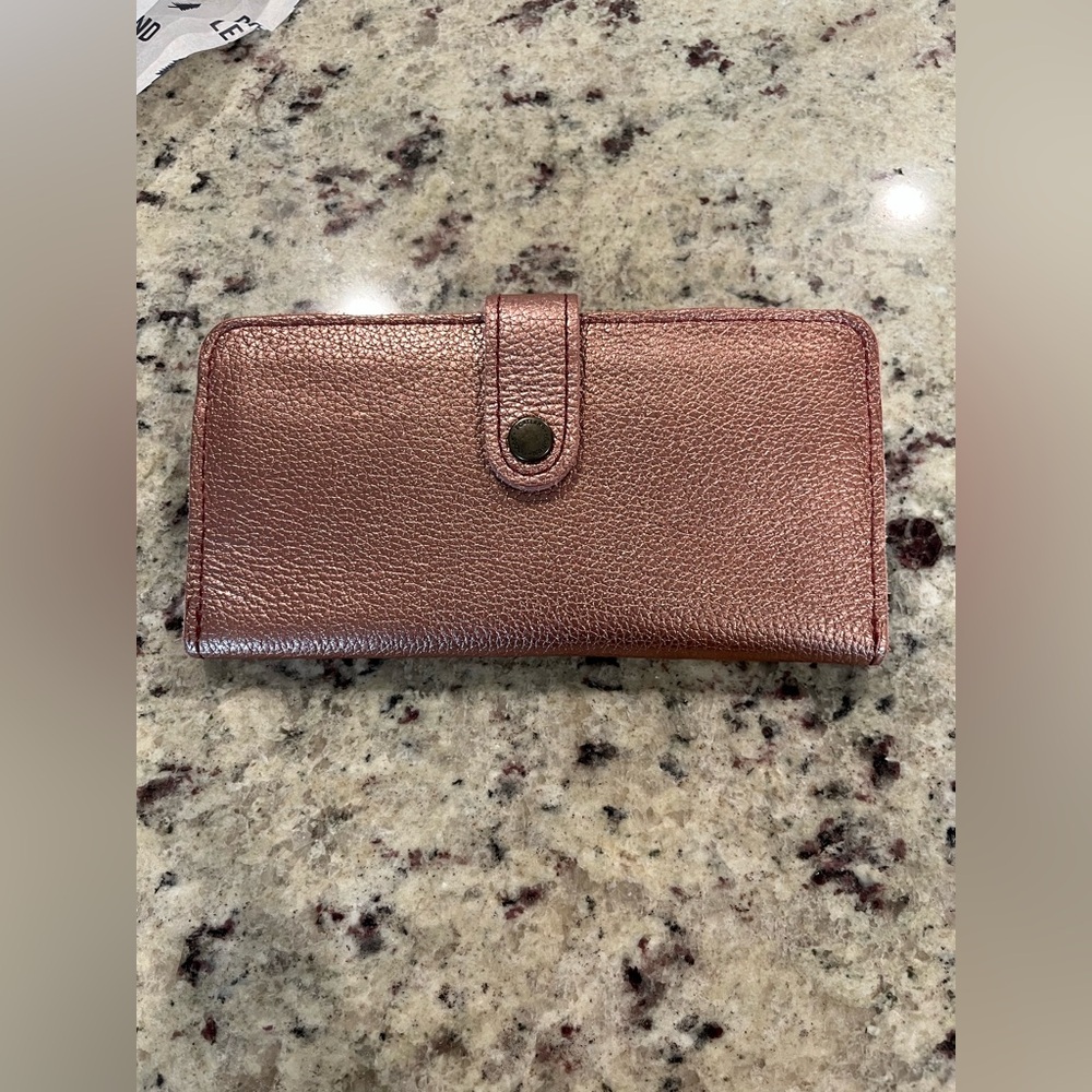Portland Leather Woman’s Bifold Wallet